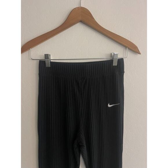 Nike S High Waist Black Pants Ribbed Flare Stretch Knit Pull On Active Yoga - Picture 4 of 8